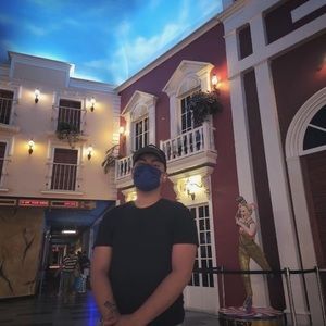 Meet your Posher, Jonathan